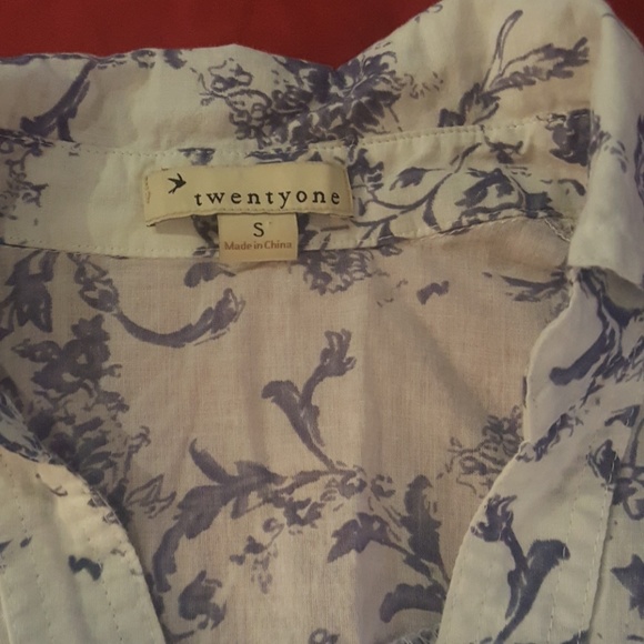 Twentyone Long-sleeve Button-down Shirt - Picture 4 of 5